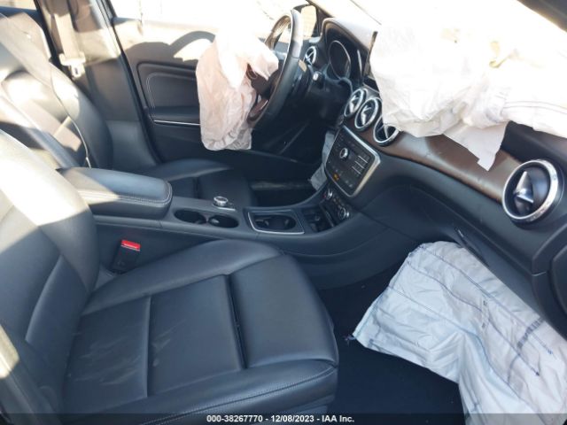 Photo 4 VIN: WDCTG4GB0GJ214167 - MERCEDES-BENZ GLA 250 