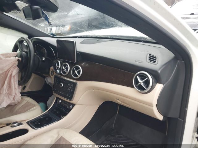 Photo 4 VIN: WDCTG4GB0GJ256936 - MERCEDES-BENZ GLA-CLASS 