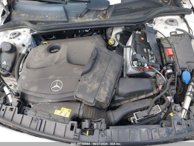 Photo 9 VIN: WDCTG4GB0JJ522642 - MERCEDES-BENZ GLA-CLASS 