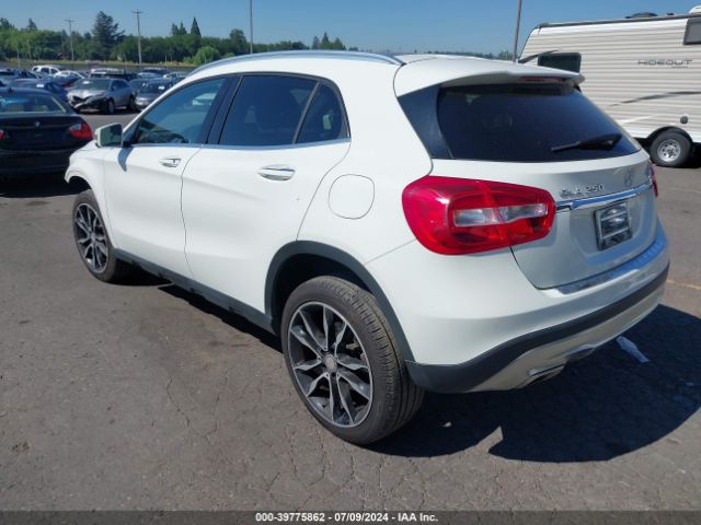 Photo 2 VIN: WDCTG4GB1HJ352107 - MERCEDES-BENZ GLA-CLASS 