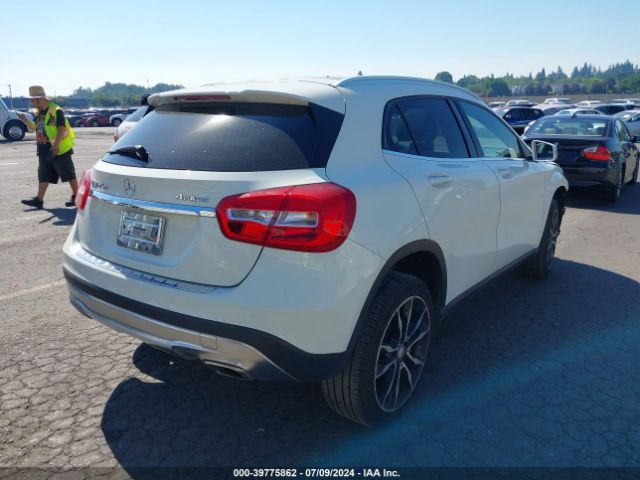 Photo 3 VIN: WDCTG4GB1HJ352107 - MERCEDES-BENZ GLA-CLASS 