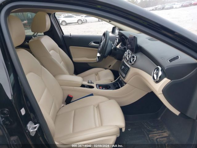 Photo 4 VIN: WDCTG4GB1JJ372993 - MERCEDES-BENZ GLA 250 