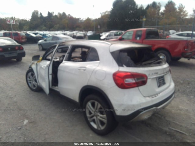 Photo 2 VIN: WDCTG4GB1KU002773 - MERCEDES-BENZ GLA 