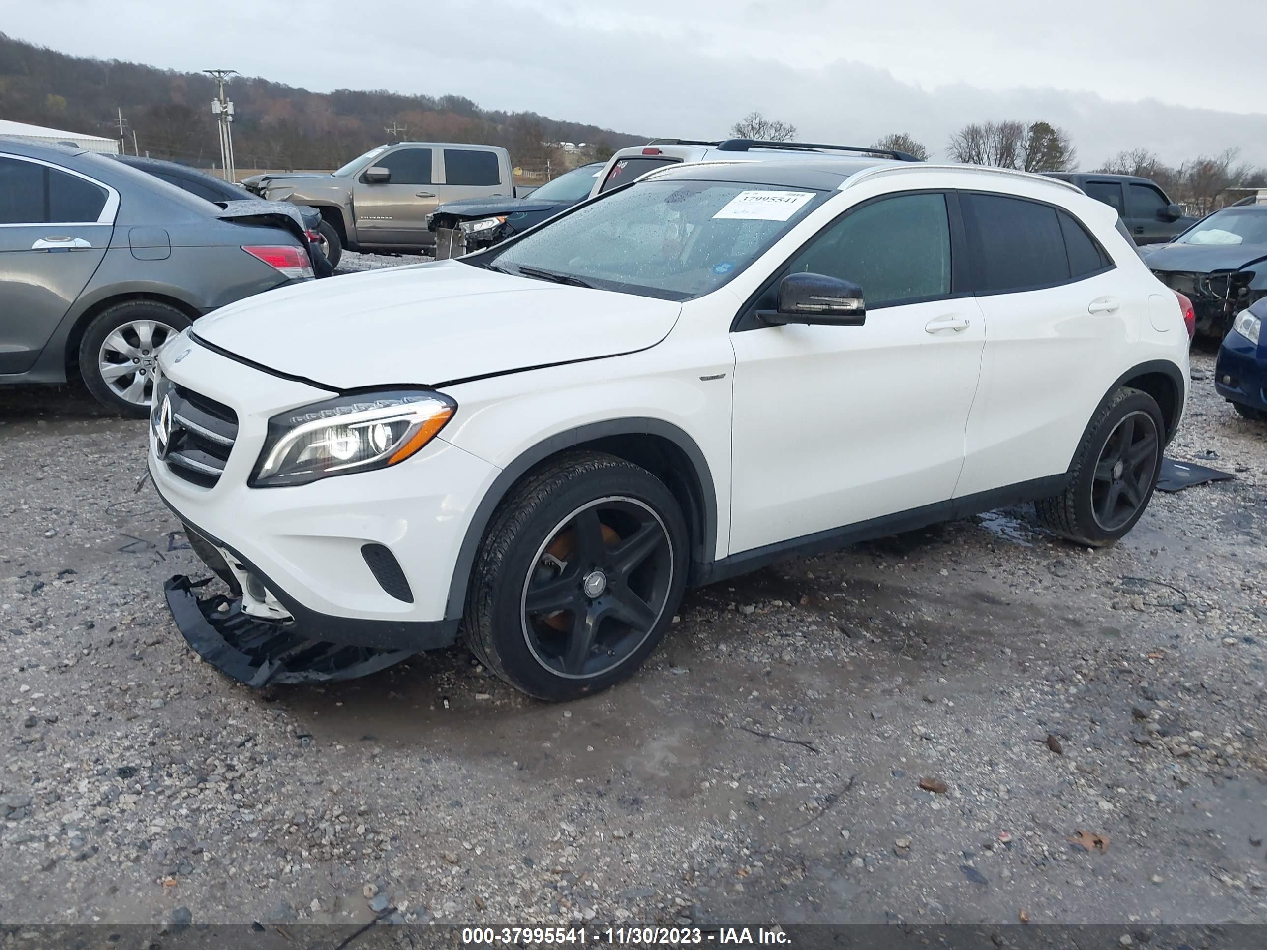 Photo 1 VIN: WDCTG4GB2FJ036034 - MERCEDES-BENZ GLA-KLASSE 