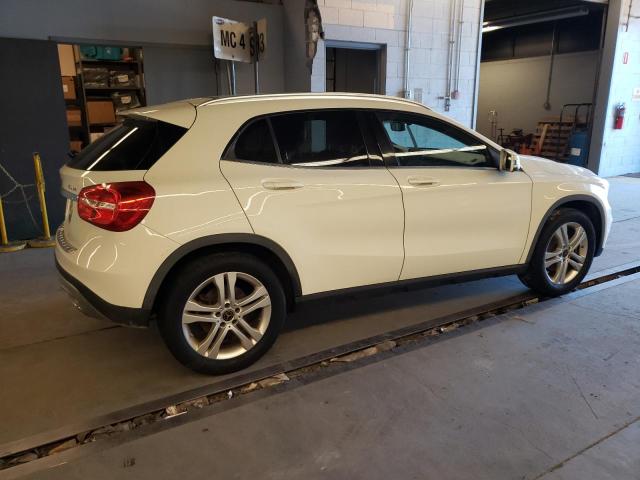 Photo 2 VIN: WDCTG4GB2FJ060057 - MERCEDES-BENZ GLA 250 4M 