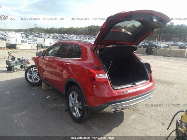 Photo 2 VIN: WDCTG4GB2GJ254685 - MERCEDES-BENZ GLA 