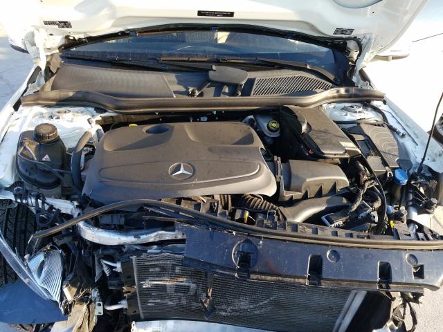 Photo 6 VIN: WDCTG4GB2GJ271969 - MERCEDES-BENZ GLA 250 4M 