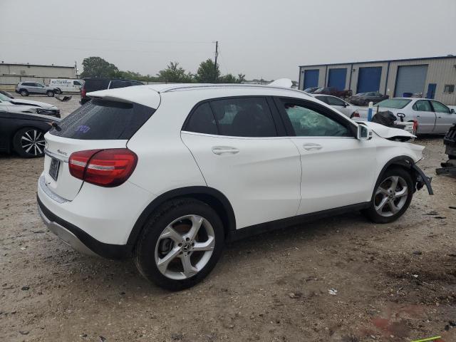 Photo 2 VIN: WDCTG4GB2LJ688499 - MERCEDES-BENZ GLA 250 4M 