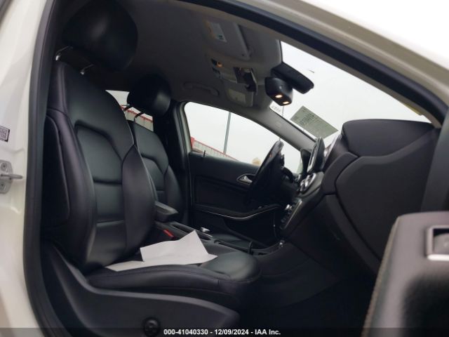 Photo 4 VIN: WDCTG4GB3FJ031053 - MERCEDES-BENZ GLA-CLASS 