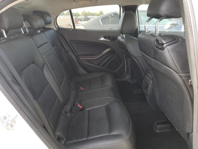 Photo 9 VIN: WDCTG4GB3GJ227768 - MERCEDES-BENZ GLA-CLASS 