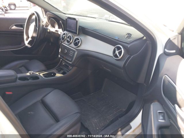 Photo 4 VIN: WDCTG4GB3GJ257563 - MERCEDES-BENZ GLA-CLASS 