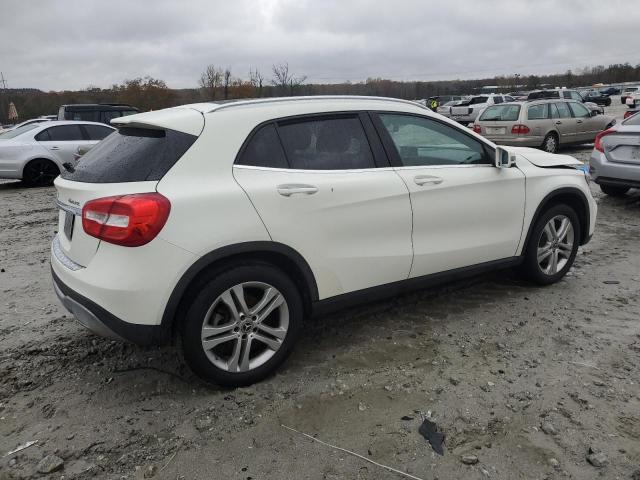 Photo 2 VIN: WDCTG4GB3JJ436628 - MERCEDES-BENZ GLA-CLASS 