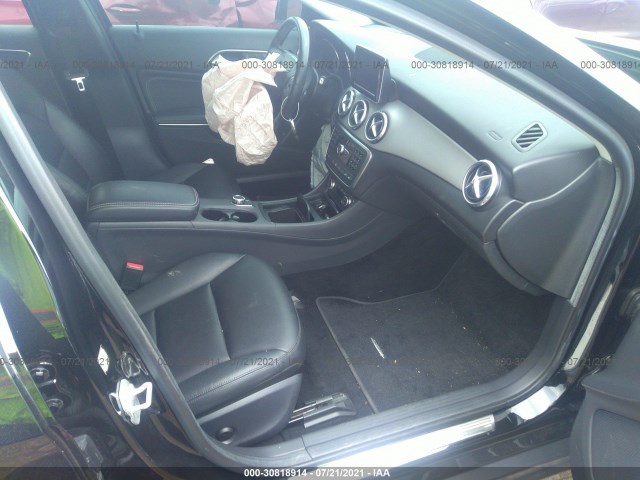 Photo 4 VIN: WDCTG4GB4FJ029750 - MERCEDES-BENZ GLA-CLASS 