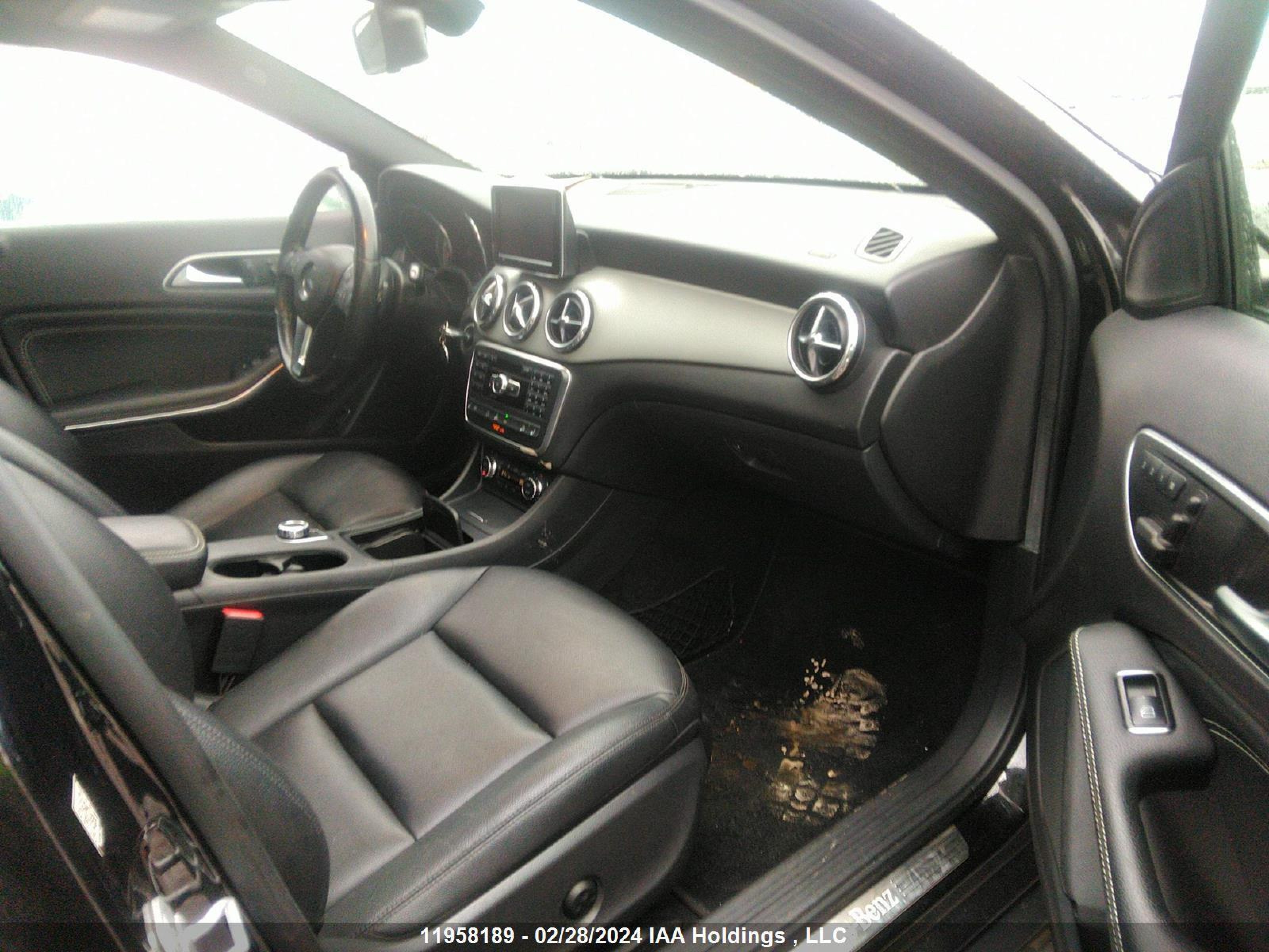 Photo 4 VIN: WDCTG4GB4FJ036696 - MERCEDES-BENZ GLA-KLASSE 