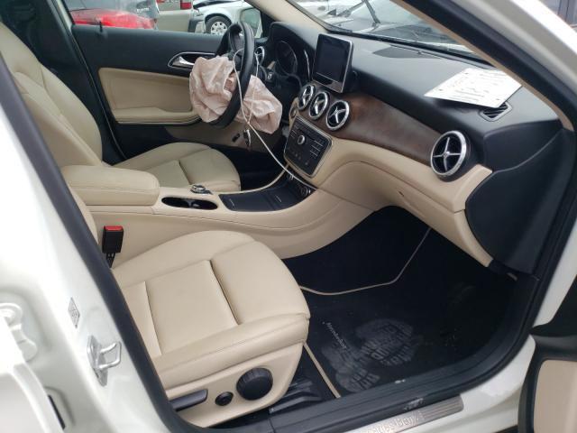 Photo 4 VIN: WDCTG4GB4GJ197860 - MERCEDES-BENZ GLA 250 4M 