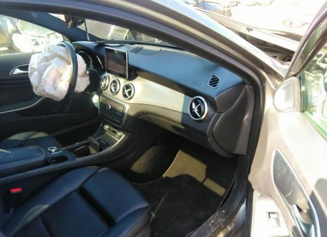 Photo 4 VIN: WDCTG4GB4GJ200109 - MERCEDES-BENZ GLA 