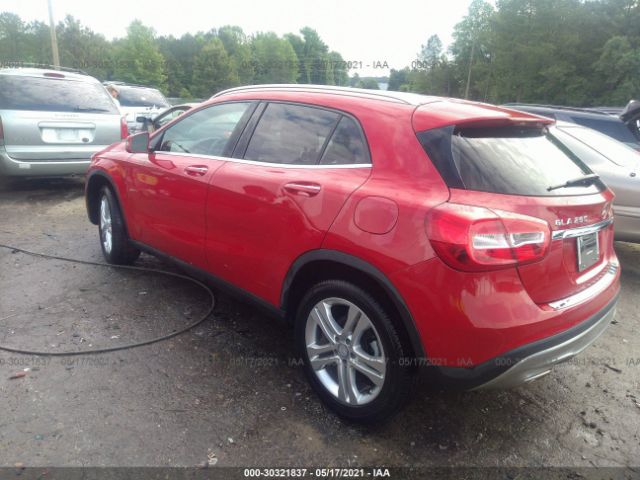 Photo 2 VIN: WDCTG4GB4GJ227388 - MERCEDES-BENZ GLA 