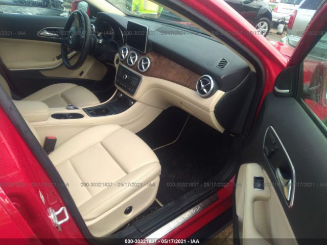 Photo 4 VIN: WDCTG4GB4GJ227388 - MERCEDES-BENZ GLA 