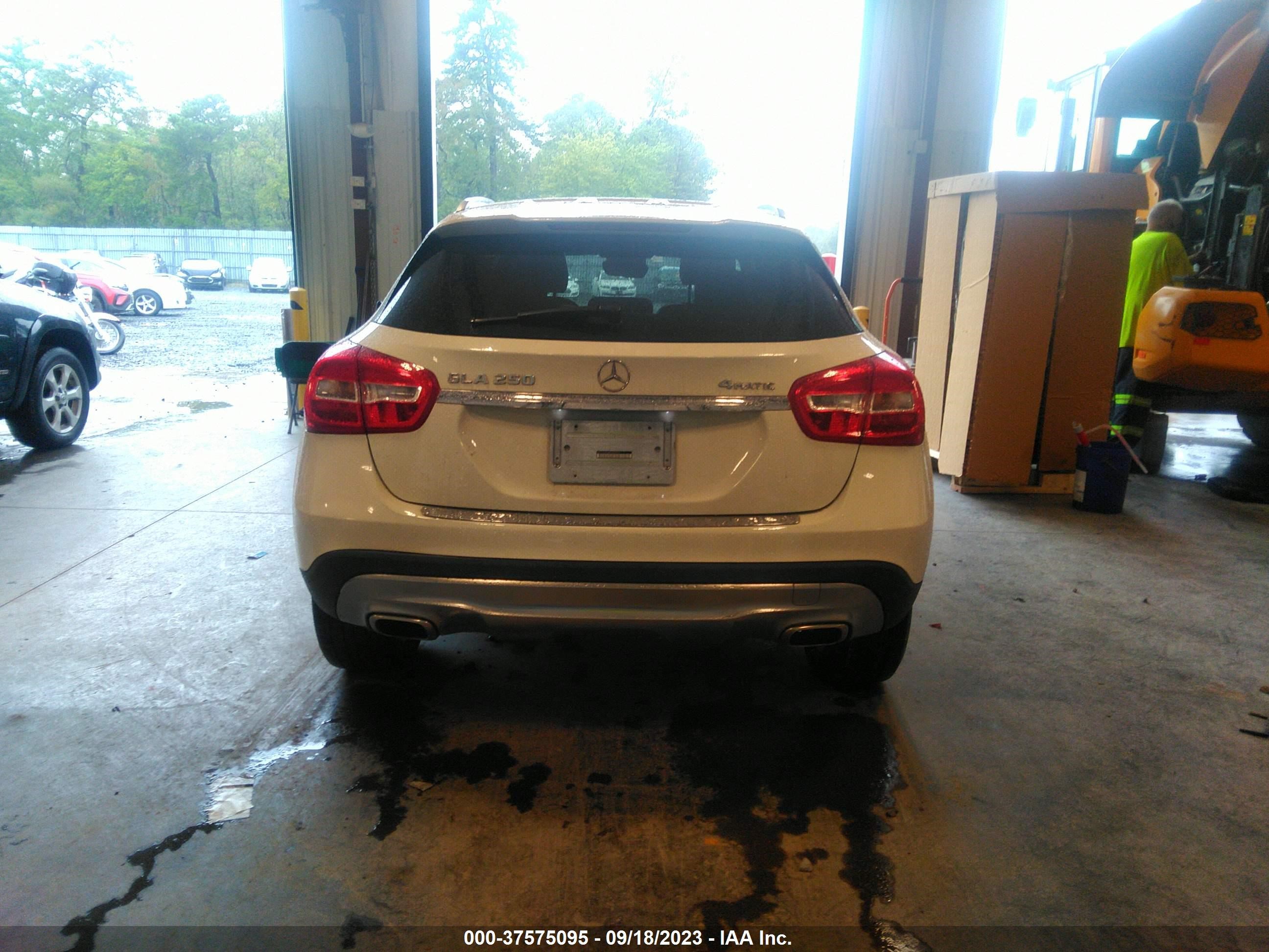 Photo 16 VIN: WDCTG4GB4HJ318257 - MERCEDES-BENZ GLA-KLASSE 