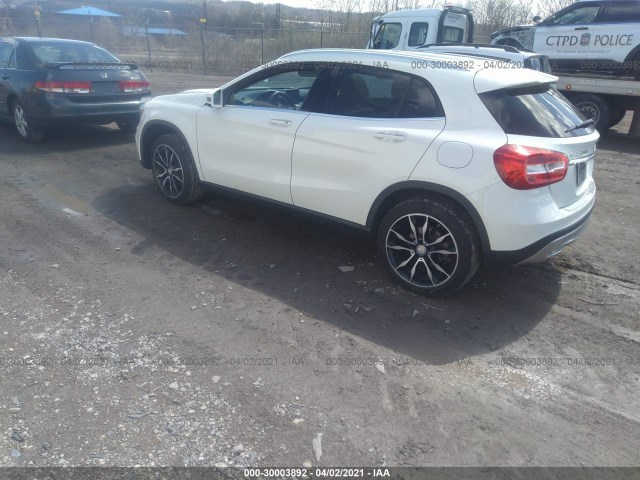 Photo 2 VIN: WDCTG4GB4HJ339335 - MERCEDES-BENZ GLA 