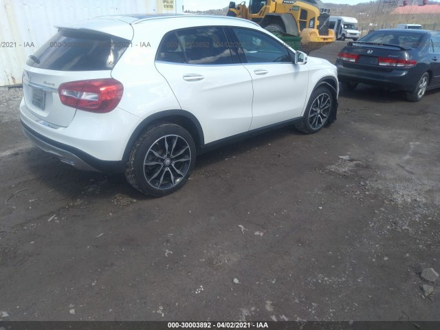 Photo 3 VIN: WDCTG4GB4HJ339335 - MERCEDES-BENZ GLA 