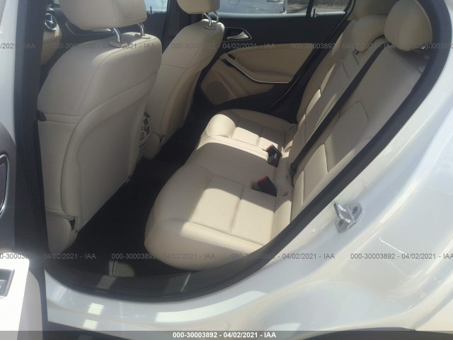 Photo 7 VIN: WDCTG4GB4HJ339335 - MERCEDES-BENZ GLA 