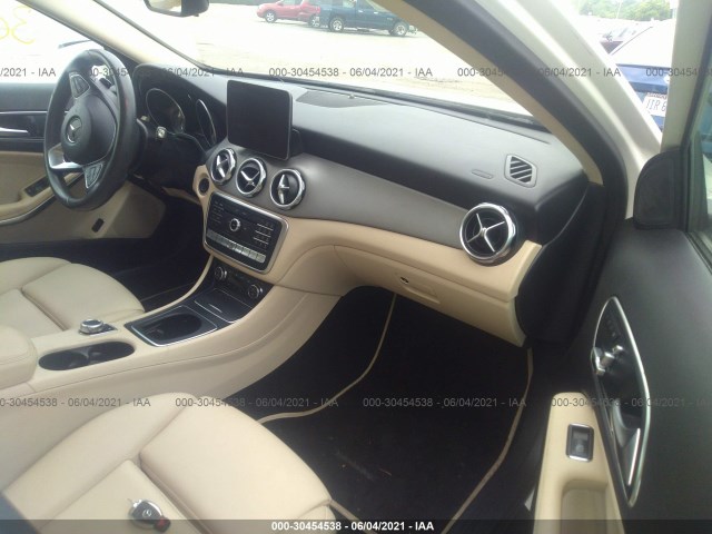 Photo 4 VIN: WDCTG4GB4JJ373961 - MERCEDES-BENZ GLA 250 