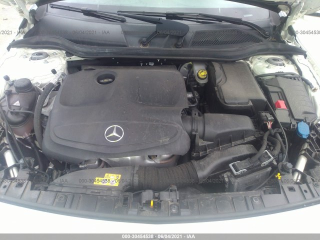 Photo 9 VIN: WDCTG4GB4JJ373961 - MERCEDES-BENZ GLA 250 