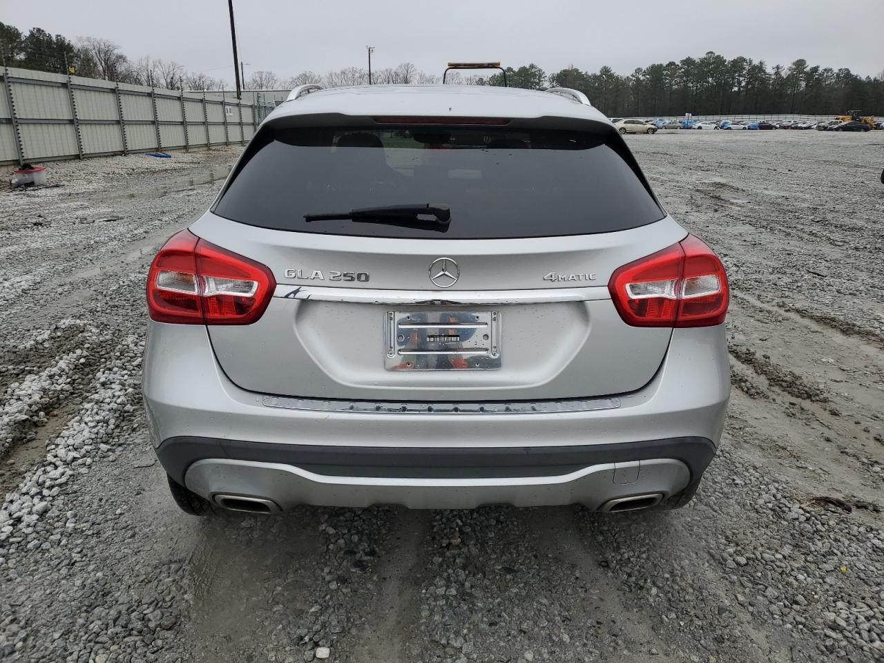 Photo 5 VIN: WDCTG4GB4JJ399167 - MERCEDES-BENZ GLA-CLASS 