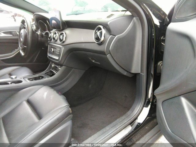 Photo 4 VIN: WDCTG4GB4KJ552907 - MERCEDES-BENZ GLA 