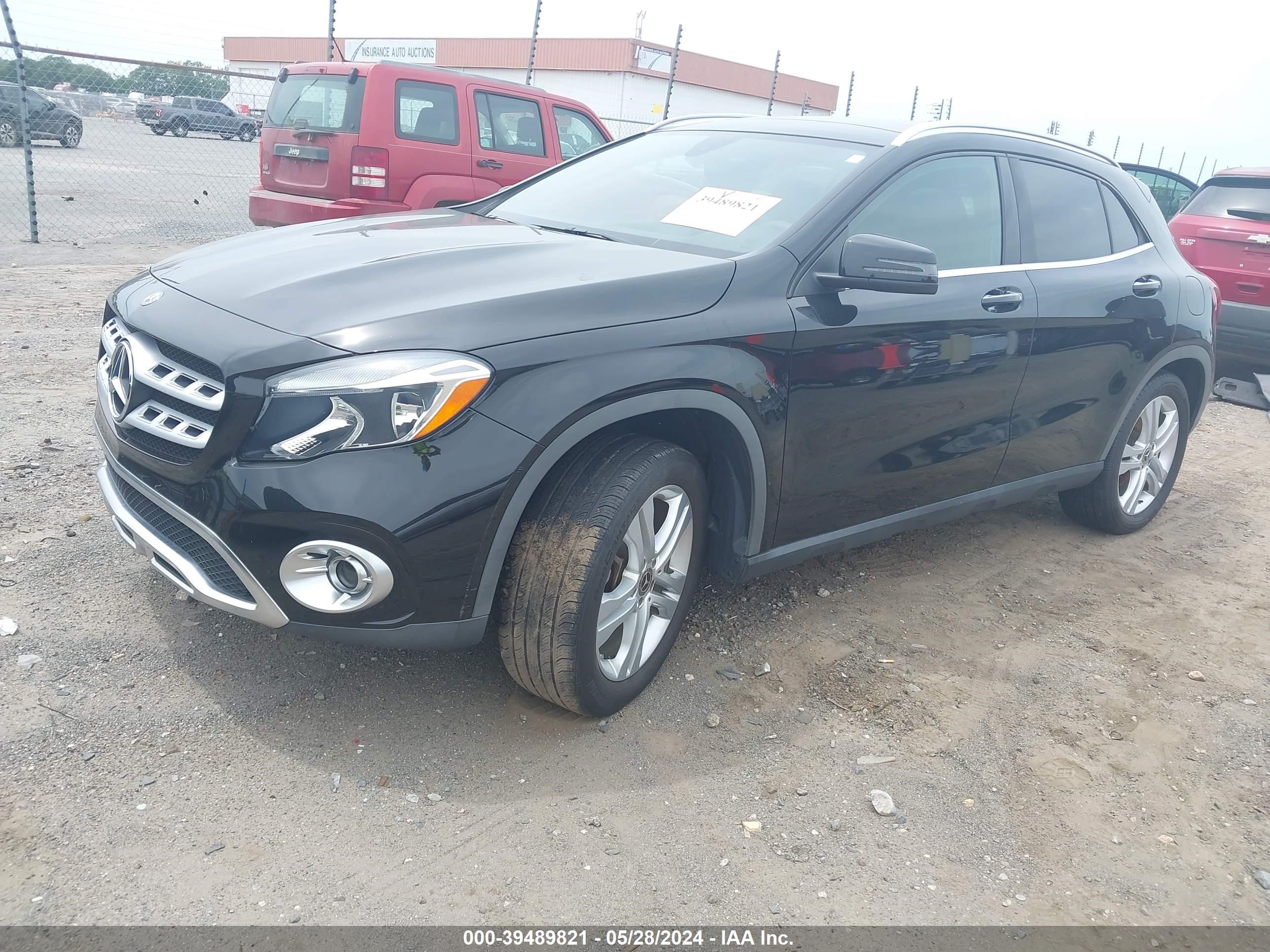 Photo 1 VIN: WDCTG4GB4KU020779 - MERCEDES-BENZ GLA-KLASSE 