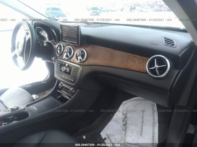 Photo 4 VIN: WDCTG4GB5FJ169659 - MERCEDES-BENZ GLA-CLASS 