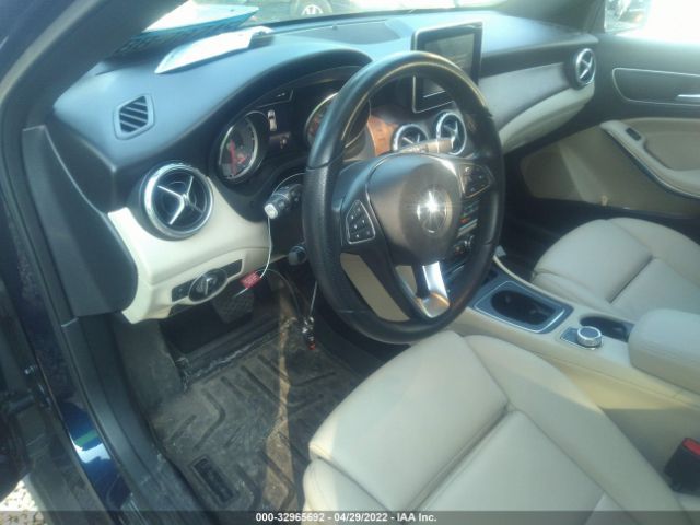 Photo 4 VIN: WDCTG4GB5HJ285334 - MERCEDES-BENZ GLA 