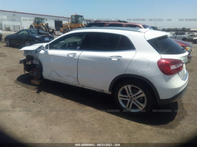 Photo 2 VIN: WDCTG4GB5JJ484308 - MERCEDES-BENZ GLA 