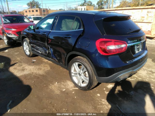 Photo 2 VIN: WDCTG4GB5JJ527156 - MERCEDES-BENZ GLA 