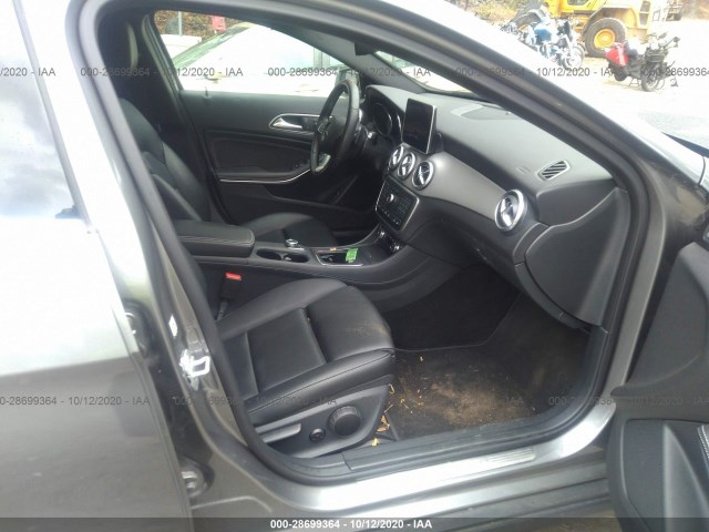 Photo 4 VIN: WDCTG4GB6GJ241132 - MERCEDES-BENZ GLA 