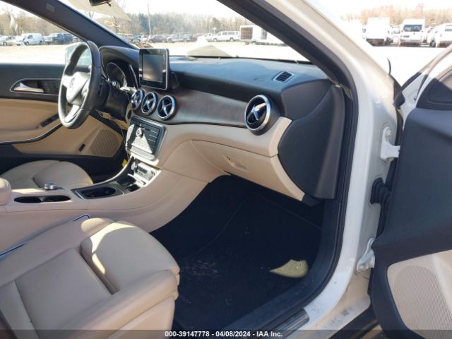 Photo 4 VIN: WDCTG4GB6HJ291840 - MERCEDES-BENZ GLA 250 