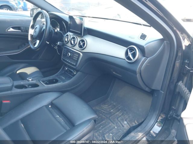 Photo 4 VIN: WDCTG4GB6HJ307115 - MERCEDES-BENZ GLA 250 