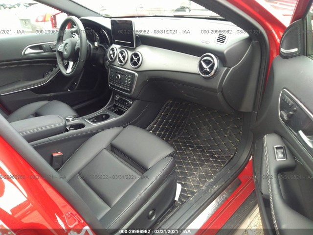 Photo 4 VIN: WDCTG4GB6HJ356797 - MERCEDES-BENZ GLA 250 