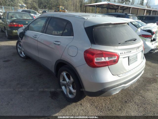 Photo 2 VIN: WDCTG4GB6JJ427373 - MERCEDES-BENZ GLA 250 