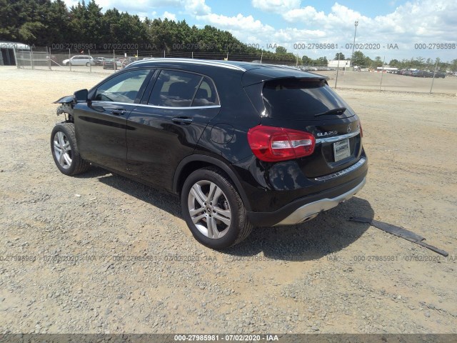 Photo 2 VIN: WDCTG4GB6KJ615618 - MERCEDES-BENZ GLA 