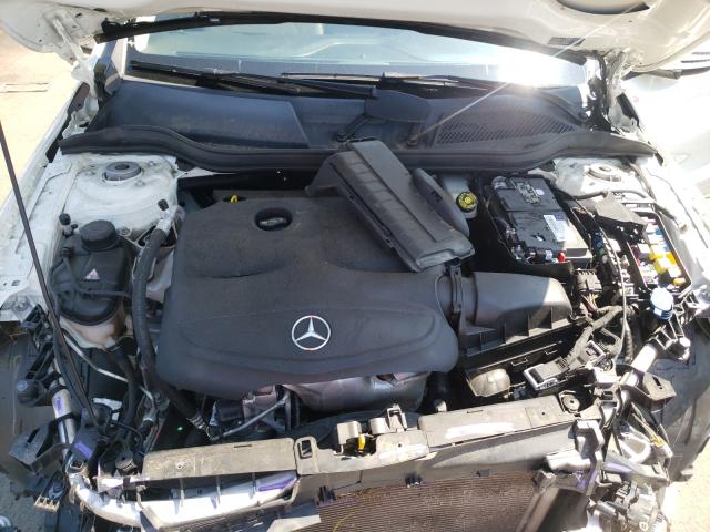 Photo 6 VIN: WDCTG4GB7HJ349826 - MERCEDES-BENZ GLA 250 4M 