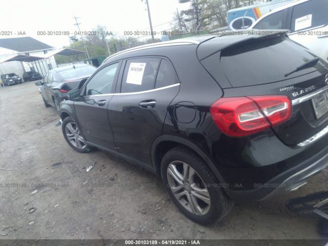 Photo 2 VIN: WDCTG4GB7HJ353682 - MERCEDES-BENZ GLA 