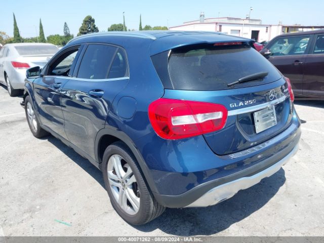 Photo 2 VIN: WDCTG4GB7KJ646165 - MERCEDES-BENZ GLA-CLASS 