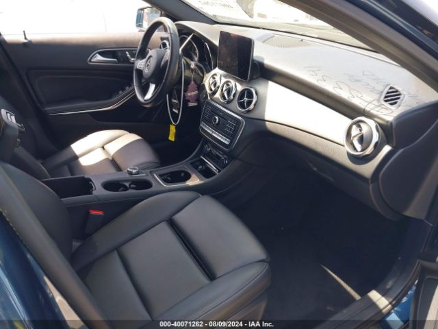 Photo 4 VIN: WDCTG4GB7KJ646165 - MERCEDES-BENZ GLA-CLASS 