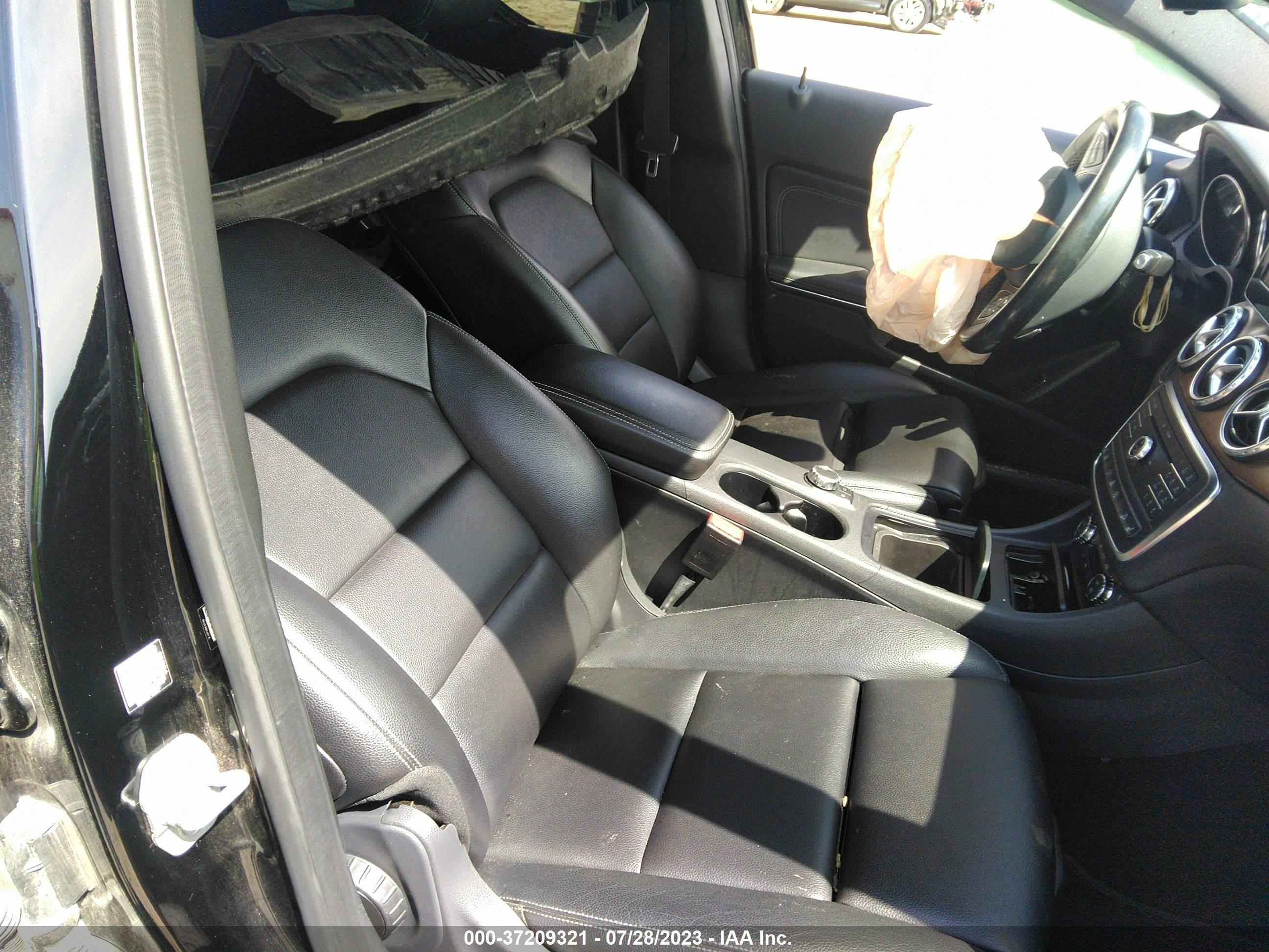 Photo 4 VIN: WDCTG4GB8GJ207497 - MERCEDES-BENZ GLA-KLASSE 