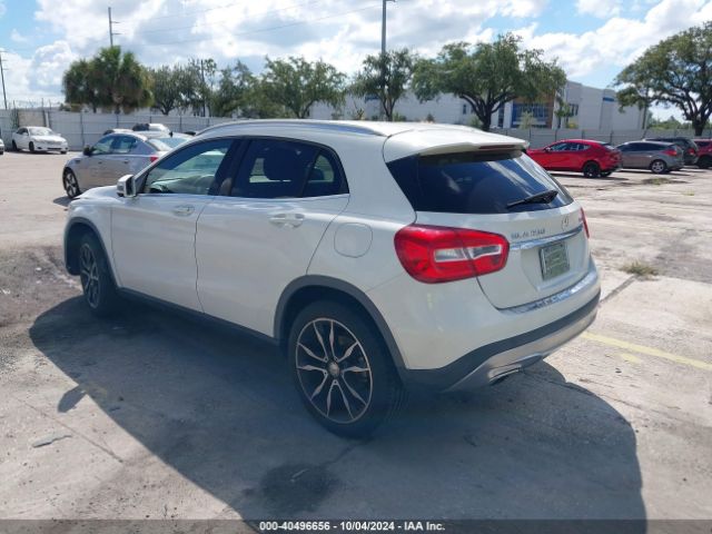 Photo 2 VIN: WDCTG4GB8GJ221934 - MERCEDES-BENZ GLA-CLASS 