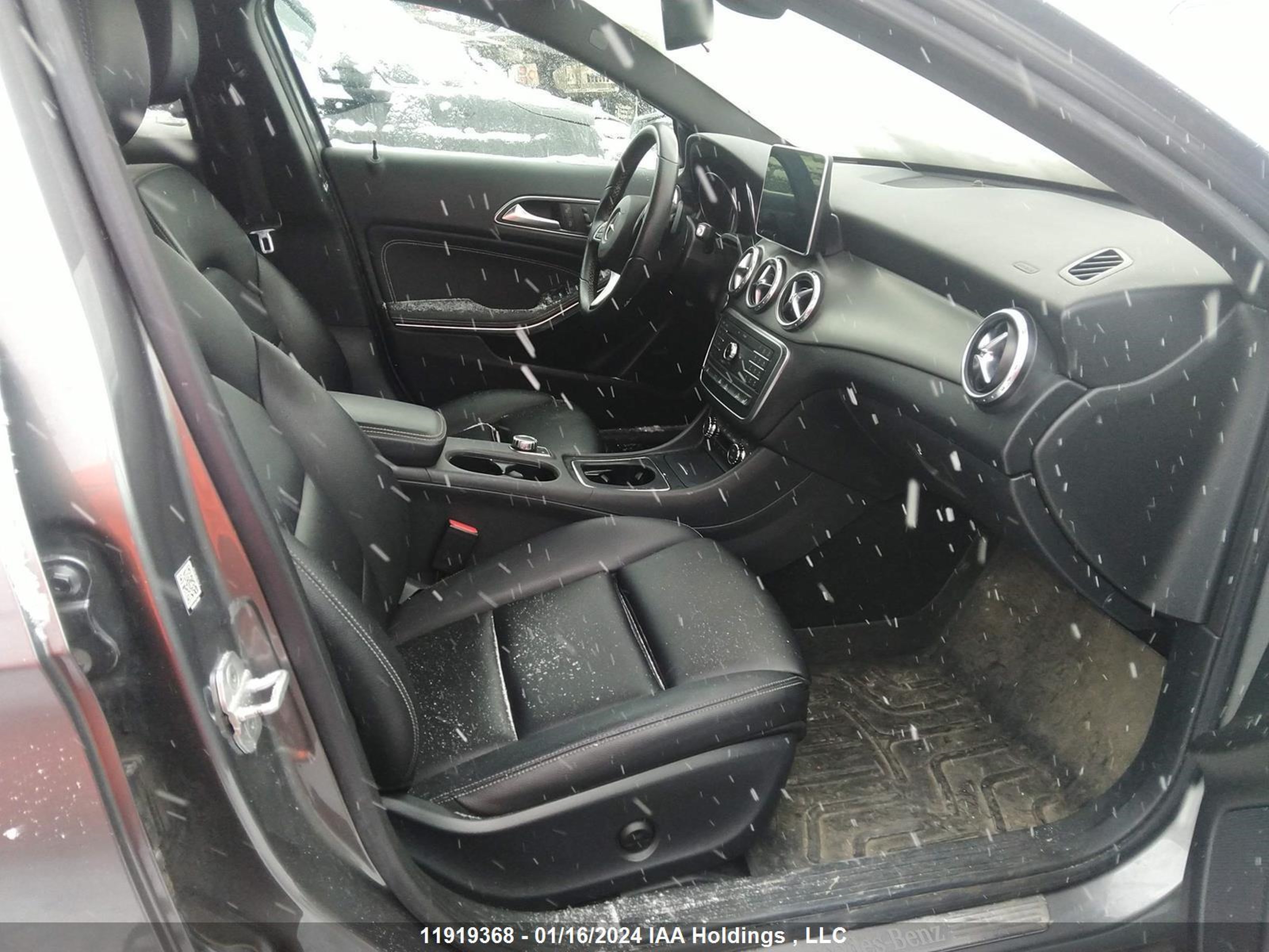 Photo 4 VIN: WDCTG4GB8GJ229743 - MERCEDES-BENZ GLA-KLASSE 