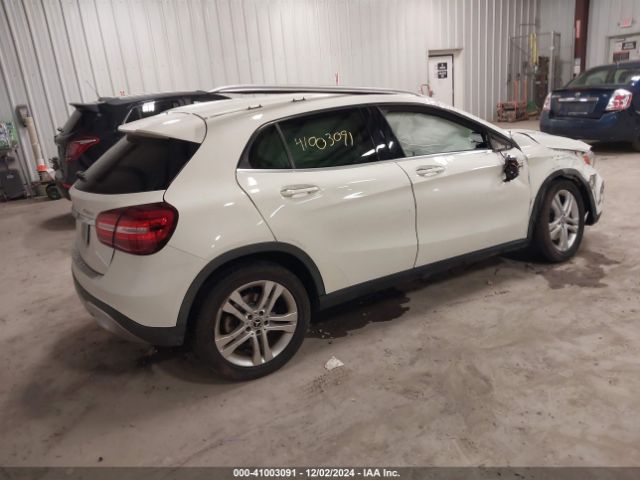 Photo 3 VIN: WDCTG4GB8JJ450962 - MERCEDES-BENZ GLA-CLASS 