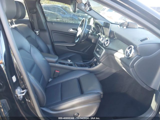 Photo 4 VIN: WDCTG4GB8JJ515342 - MERCEDES-BENZ GLA-CLASS 